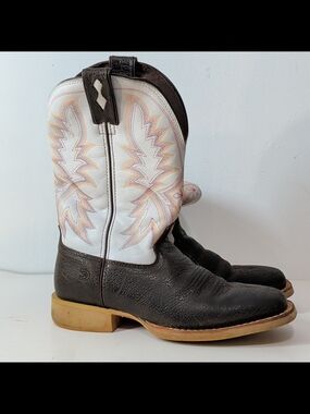 Two-Tone Western Boots - White & Dark Brown